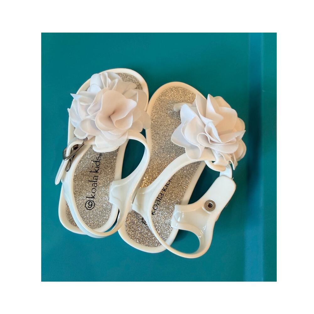 Koala Kids White Sandals Size 6 toddler